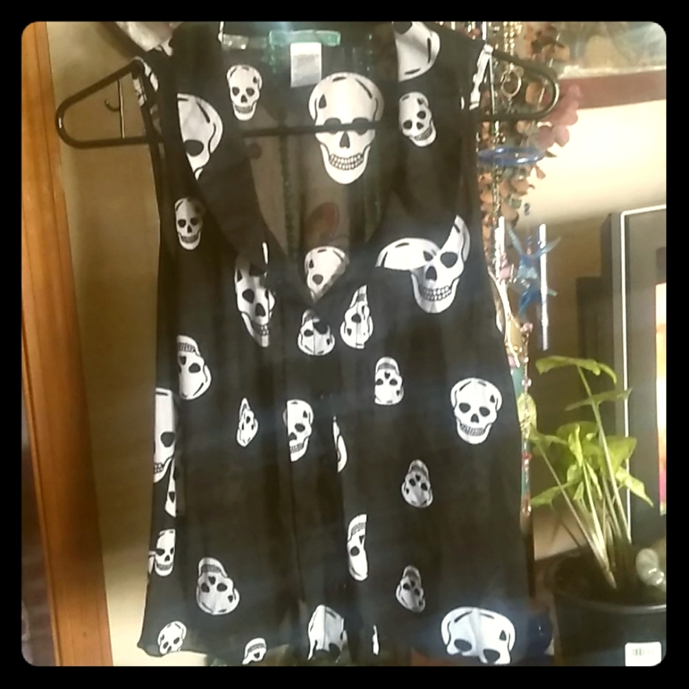 Women's L Blouse